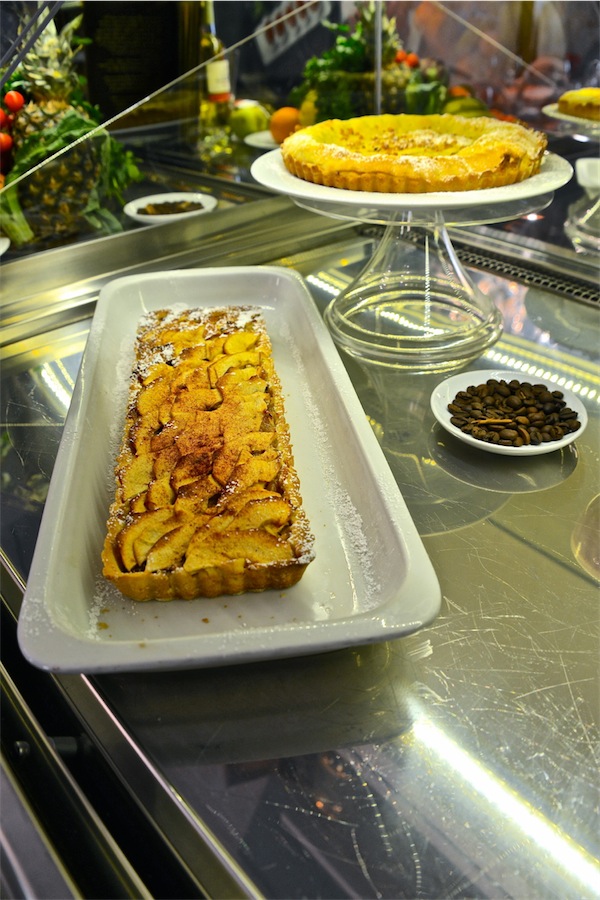 torta di mele calda taverna del ghetto