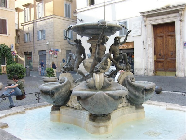 fontana tartarughe taverna del ghetto