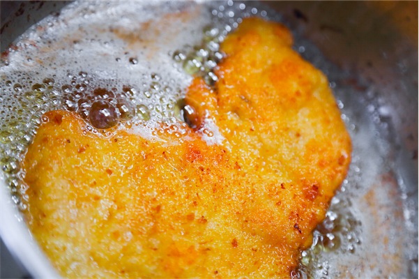 ricetta petti di pollo fritti dorati